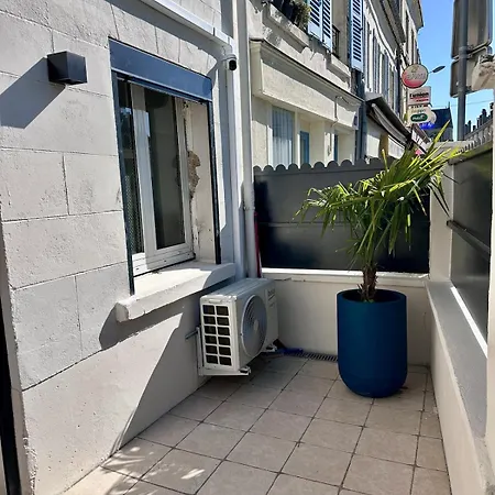 Prestige With Private Hot Tub Sauna Balneotherapy Apartmán *