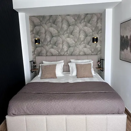 Prestige With Private Hot Tub Sauna Balneotherapy Soissons