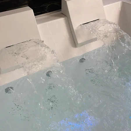 Apartmán Prestige With Private Hot Tub Sauna Balneotherapy *