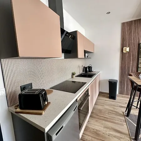 Prestige With Private Hot Tub Sauna Balneotherapy Apartmán Soissons